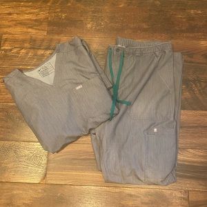 Grey mens figs xl top/ xxl bottoms